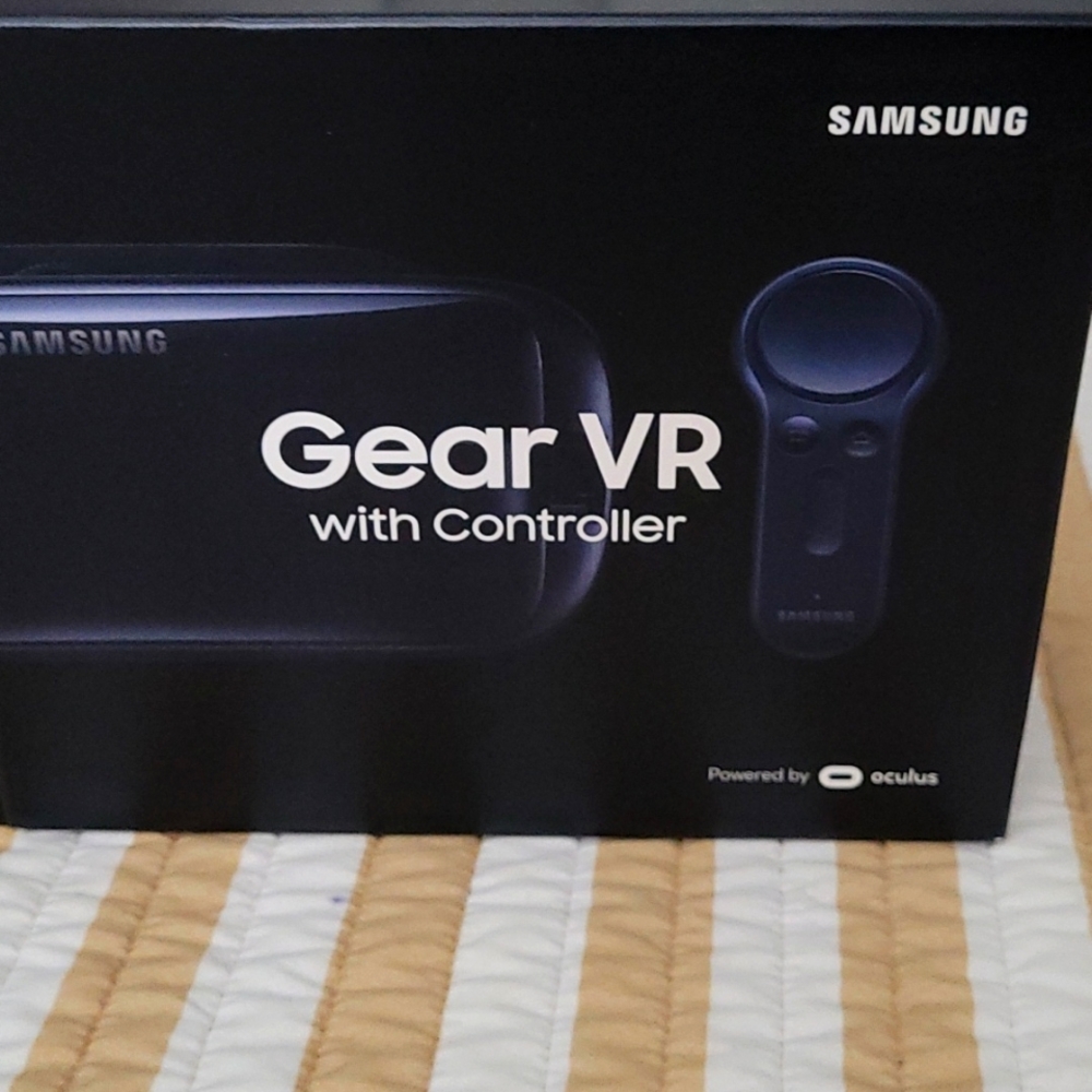 Samsung Gear VR w controller